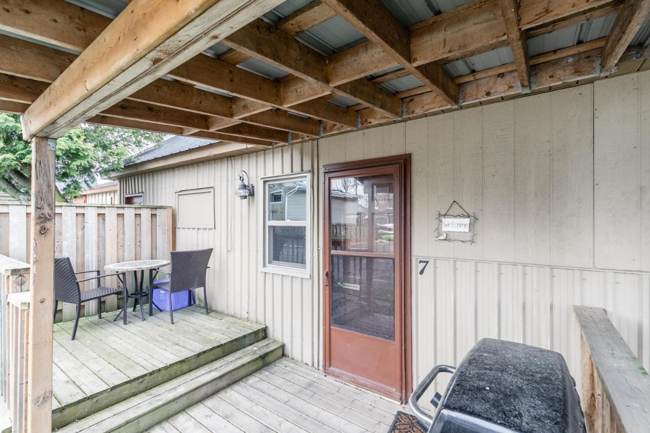 Bayside Cottage Rentals Port Rowan Exterior photo