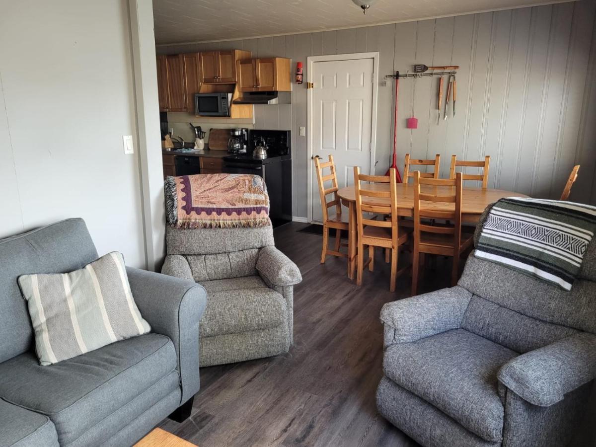 Bayside Cottage Rentals Port Rowan Exterior photo