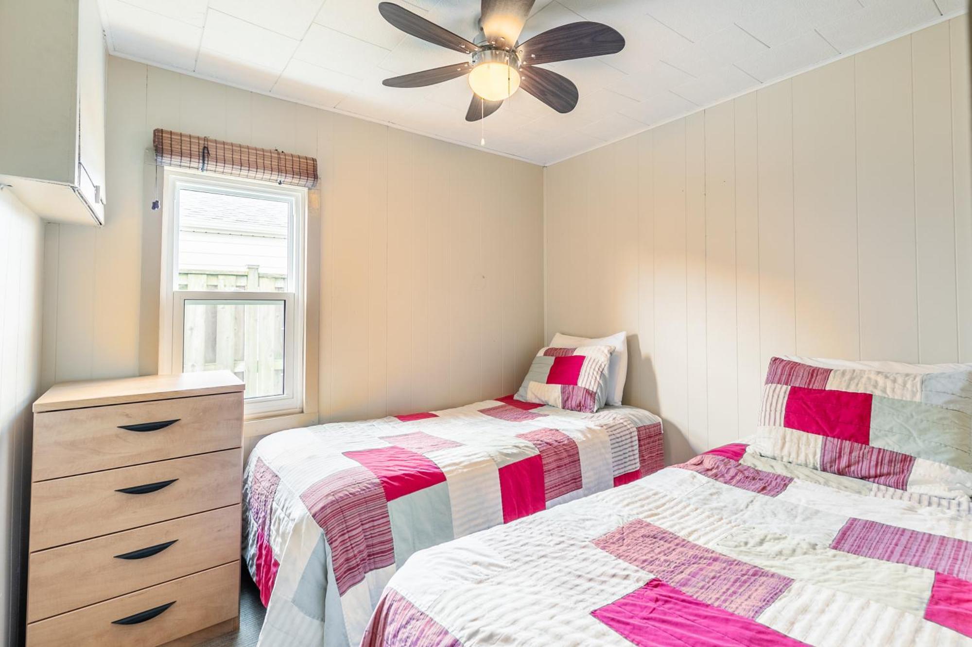 Bayside Cottage Rentals Port Rowan Exterior photo